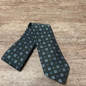Cremieux 100% Wool